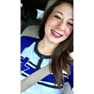 Meet your Posher, Annie